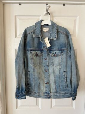 NWT Universal Threads Medium Blue Washed Relaxed Fit Denim Jean Jacket Size M